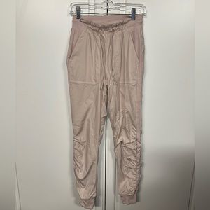 Lululemon Beyond The Studio Jogger - Light Pink Size 4